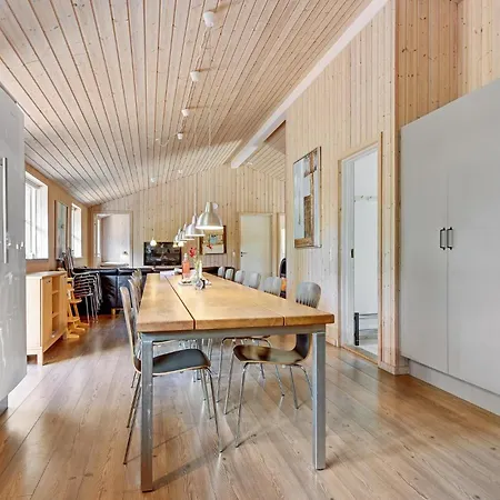 Holiday home 8 Bedroom Stunning In