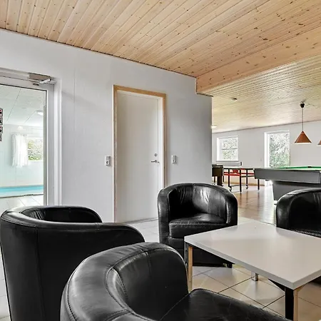 8 Bedroom Stunning In Ebeltoft
