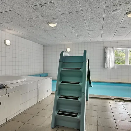 Holiday home 8 Bedroom Stunning In