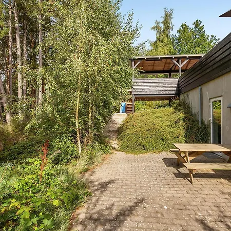 8 Bedroom Stunning In Prázdninový dům