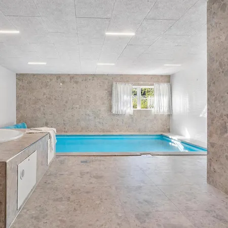 Casa de Férias 8 Bedroom Stunning In Ebeltoft