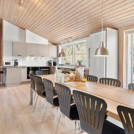 Casa de Férias 8 Bedroom Stunning In Ebeltoft