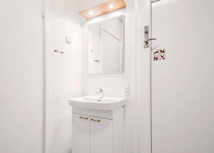 8 Bedroom Stunning In بيت للعطل