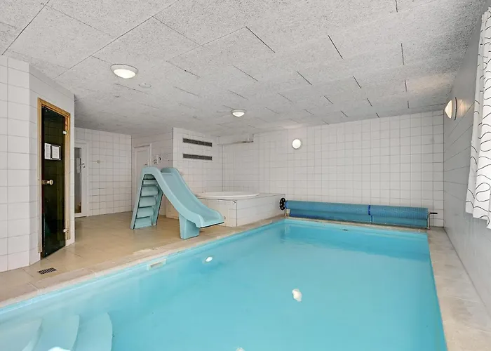 8 Bedroom Stunning In إيبلتوفت