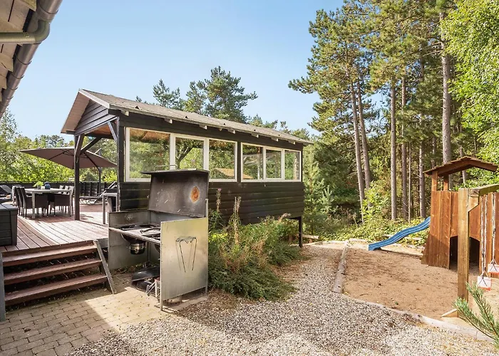 8 Bedroom Stunning In بيت للعطل