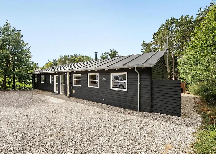 8 Bedroom Stunning In * Ebeltoft