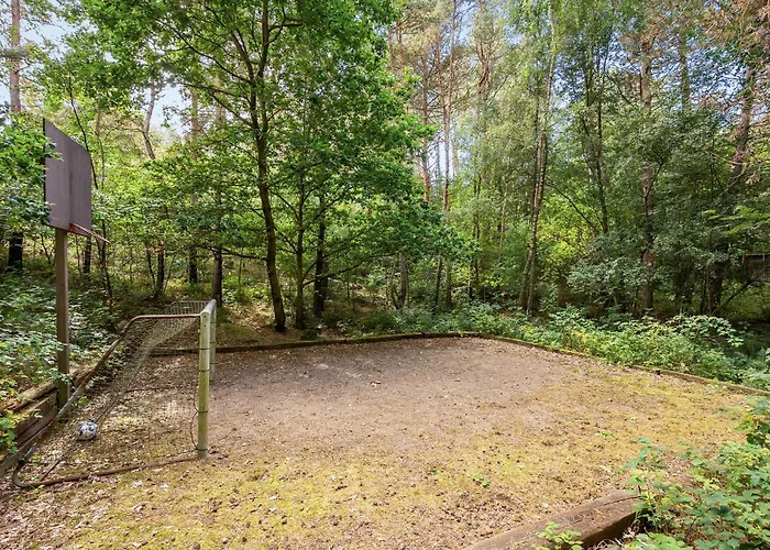 8 Bedroom Stunning In