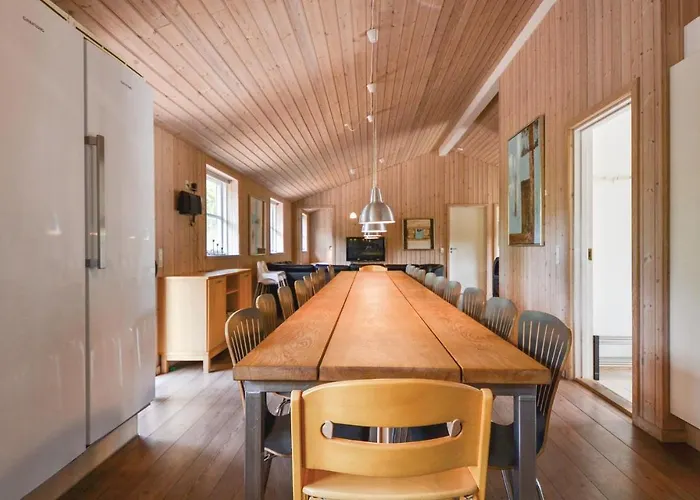 بيت للعطل 8 Bedroom Stunning In *